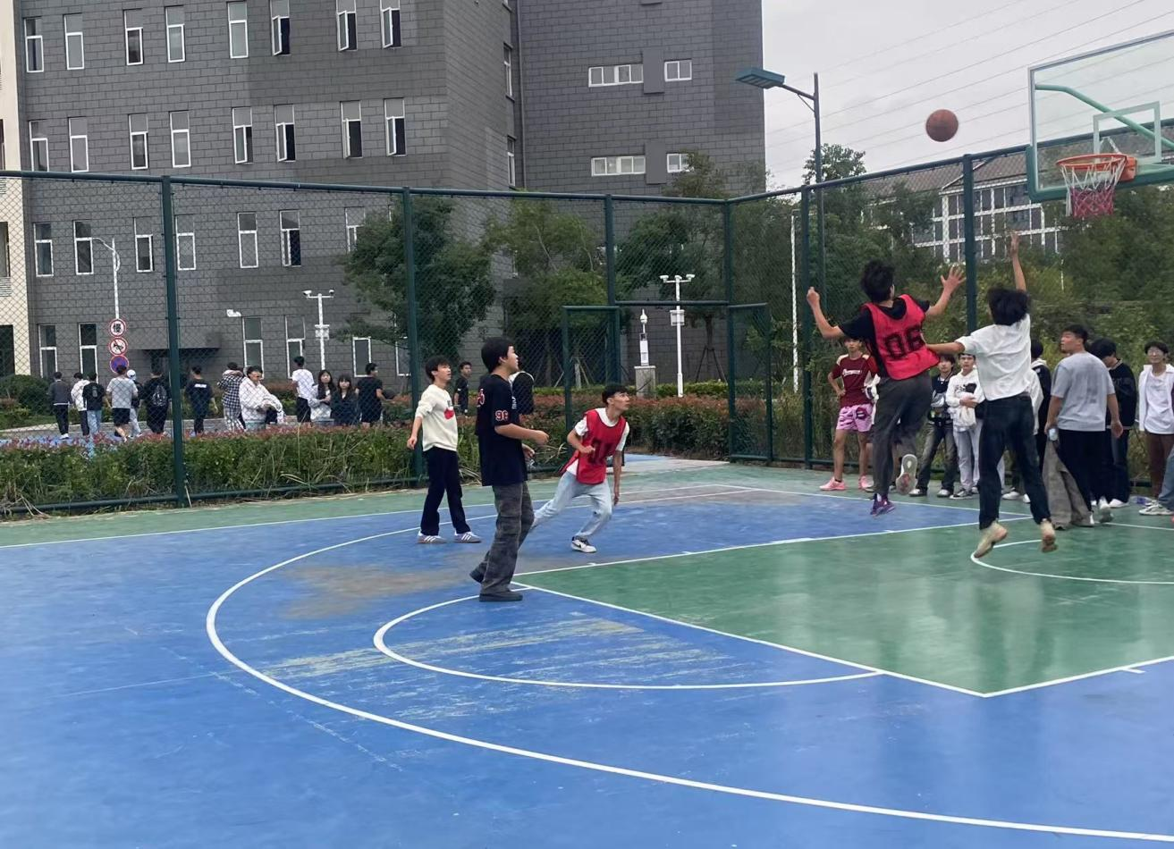 2025-10-24-14-58-16.png 图片2.png